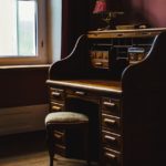 Покупка и продажа антикварной мебели: лучшие советы от эксперта
