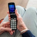 Лучшие смартфоны для пожилых простота и функциональность